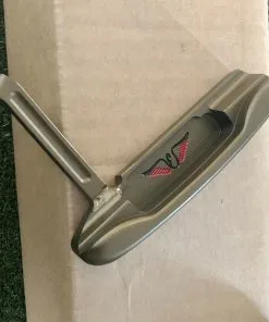 Used Right Handed Edel Workbench Custom Weld Neck 34″ Putter Steel Golf Club -Fairway Woods Soldes Magasin Edel Workbench Custom Weld Neck 34 Putter Steel Golf Club 202797502593 8