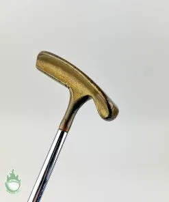Used Right Handed Acushnet Bullseye Wide Flange 34R 34″ Steel Putter Golf Club 18 Used Right Handed Acushnet Bullseye Wide Flange 34R 34″ Steel Putter Golf Club -Fairway Woods Soldes Magasin IMG 2041 1