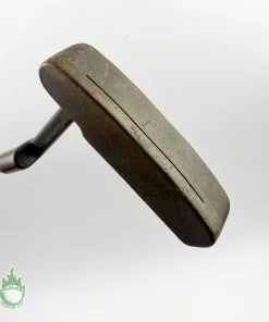 Used Right Handed Ping Scottsdale Anser Putter 35.75″ Steel Golf Club Ping Grip 15 Used Right Handed Ping Scottsdale Anser Putter 35.75″ Steel Golf Club Ping Grip -Fairway Woods Soldes Magasin IMG 2359