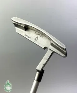 Used Right Handed AR Golf Arthur 39″ Putter LAGP TPZ One 80 Graphite Golf Club 20 Used Right Handed AR Golf Arthur 39″ Putter LAGP TPZ One 80 Graphite Golf Club -Fairway Woods Soldes Magasin IMG 8047