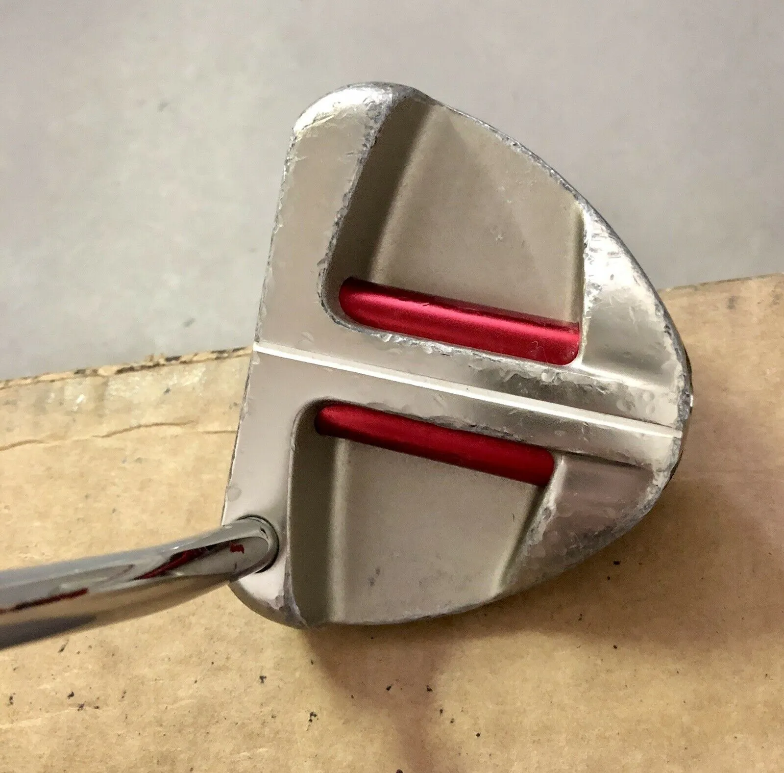 Used Right Handed TaylorMade Rossa Mezza Monza 34″ Putter Steel Golf Club 10 Used Right Handed TaylorMade Rossa Mezza Monza 34″ Putter Steel Golf Club - Image 8